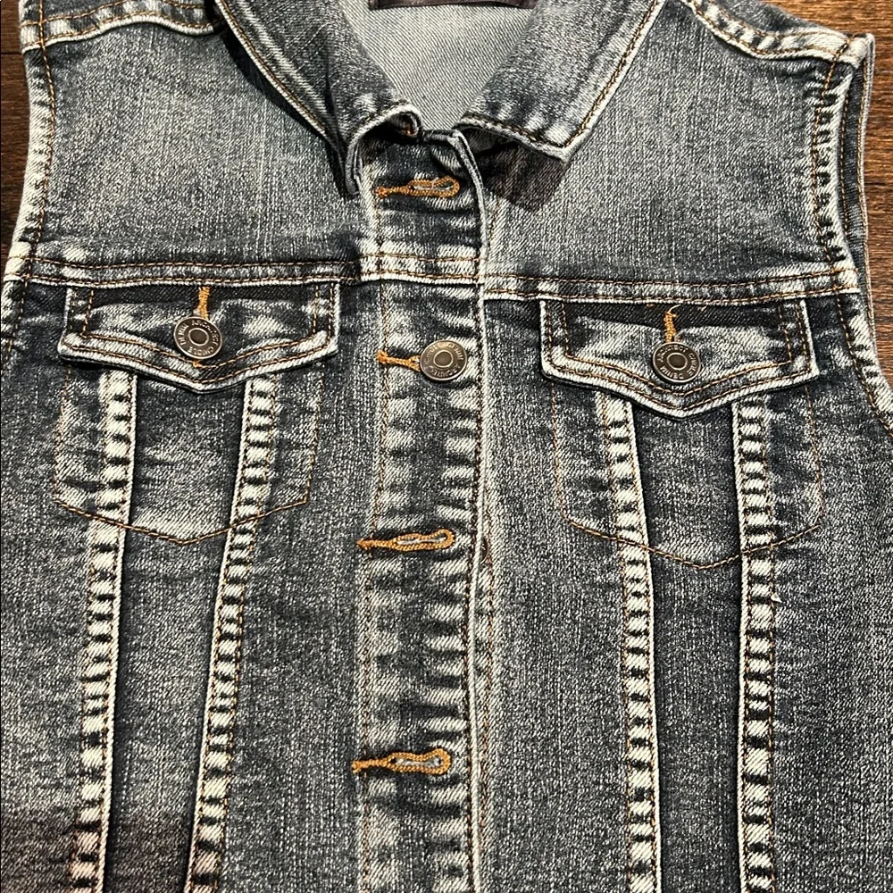 Malibu Sugar Girls Denim Sleeveless Vest with Emoji Design Size 8T
